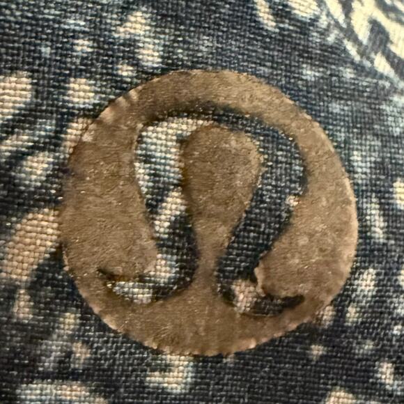 Lululemon Tracker Short V *4" Eternal Wave Starlight Black Size 8 - Picture 9 of 14